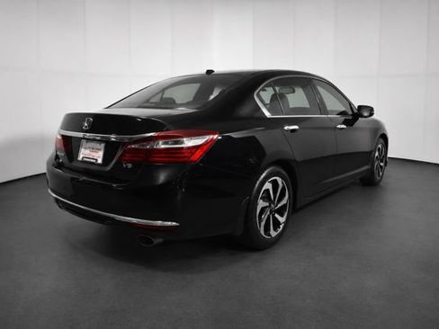 Used 2017 Honda Accord EX-L image 4