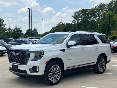 Used 2023 GMC Yukon Denali Ultimate AWD/4WD image 5