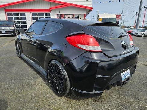 Used 2015 Hyundai Veloster image 5