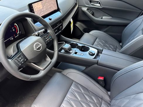 New 2026 Nissan Rogue Platinum w/ Platinum Premium Package AWD/4WD image 7