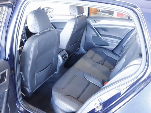 Used 2016 Volkswagen e-Golf SEL Premium image 20