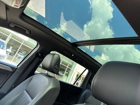 Certified 2024 Volkswagen Tiguan SE R-Line AWD/4WD image 29