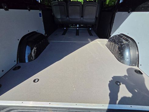 Used 2020 Mercedes-Benz Sprinter 2500 image 37