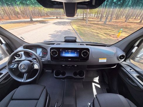 New 2026 Mercedes-Benz Sprinter 2500 image 2