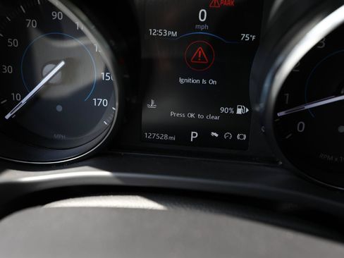 Used 2017 Jaguar F-PACE Premium AWD/4WD image 31