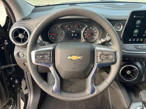 New 2026 Chevrolet Blazer LT w/ Convenience Package FWD image 17