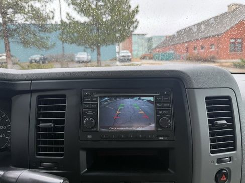 Used 2013 Nissan NV 3500 SL w/ Technology Pkg image 32