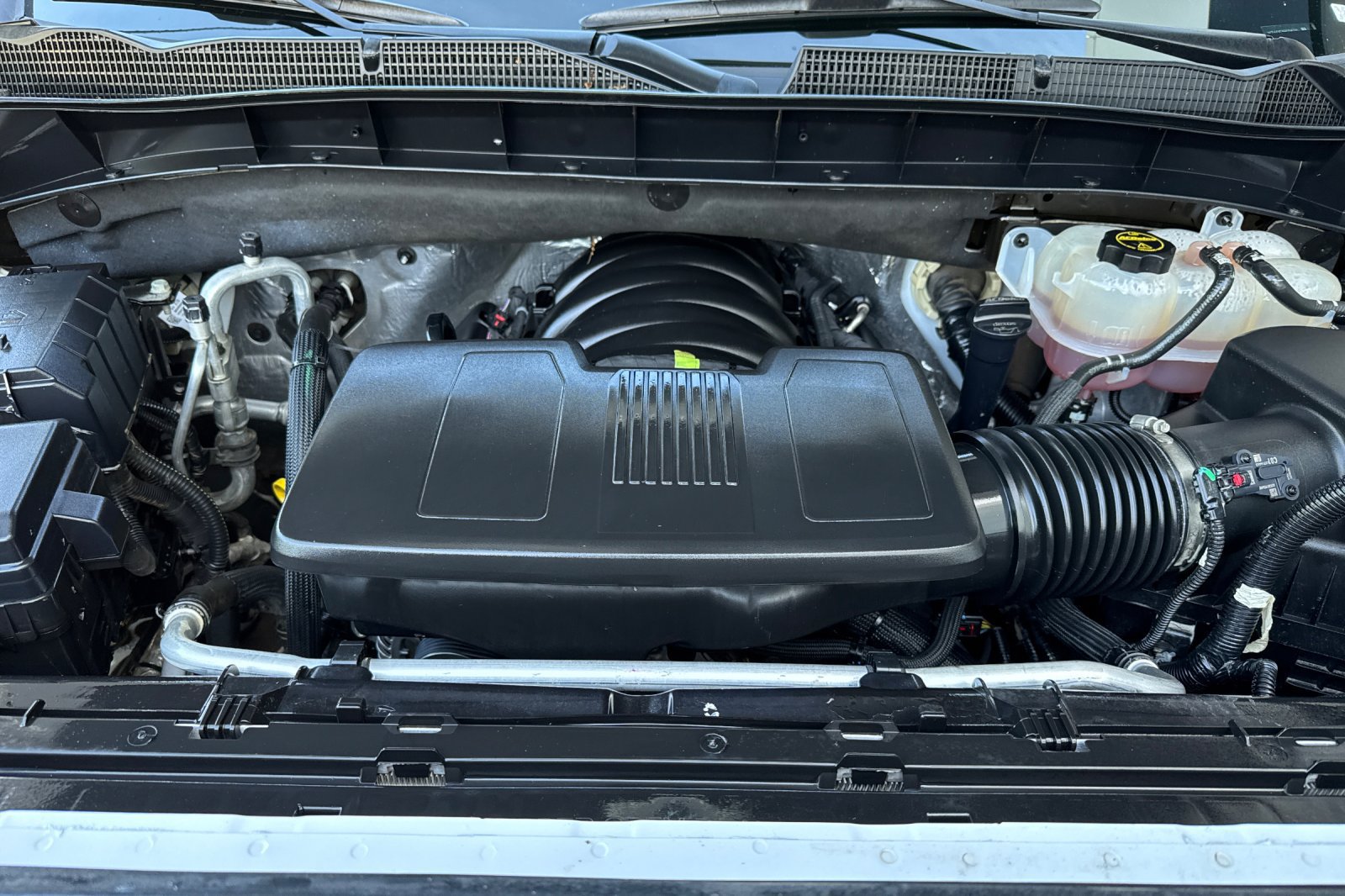Used 2024 GMC Sierra 1500 SLT AWD/4WD image 54