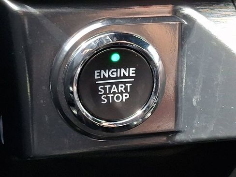 Certified 2021 Ford F150 Lariat w/ Equipment Group 502A High image 24