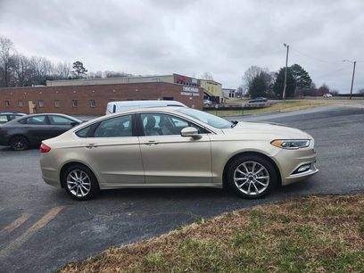 Used 2017 Ford Fusion SE w/ Fusion SE Technology Package