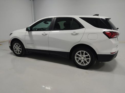 Used 2022 Chevrolet Equinox LS w/ LPO, Chrome Package image 3