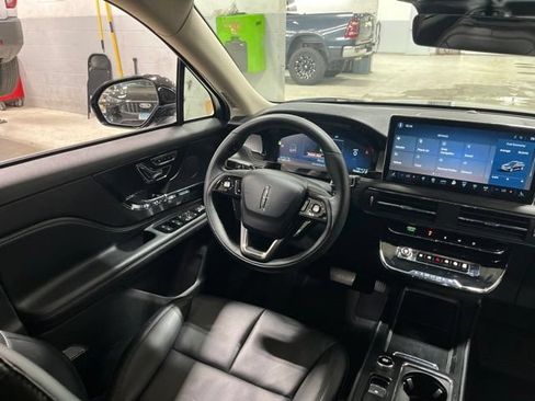 Used 2023 Lincoln Corsair AWD w/ Equipment Group 101A image 59