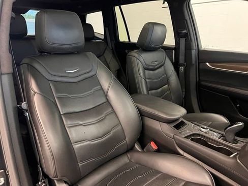 Used 2020 Cadillac XT6 Premium Luxury w/ Platinum Package AWD/4WD image 20