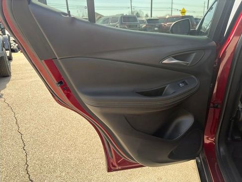 Used 2024 Buick Encore GX Sport Touring image 26