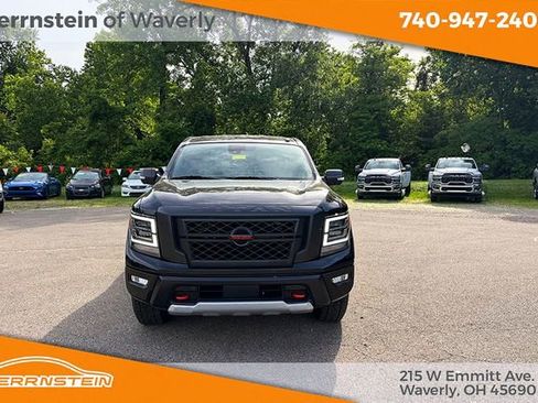 Used 2021 Nissan Titan PRO-4X w/ Pro-4x Convenience Package AWD/4WD image 2