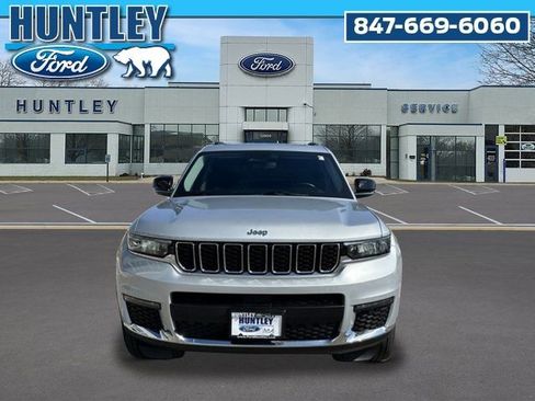 Used 2022 Jeep Grand Cherokee L Limited image 2