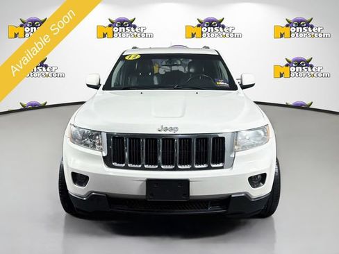 Used 2012 Jeep Grand Cherokee Laredo AWD/4WD image 2