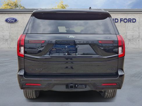 Used 2025 Ford Expedition Max Platinum w/ Stealth Appearance Package image 5