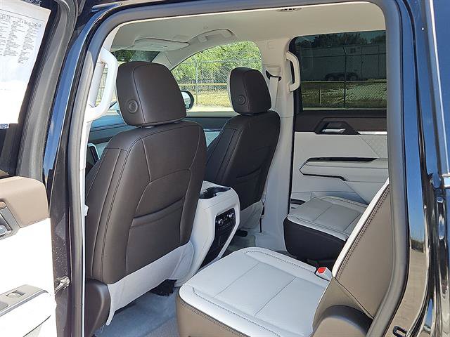 Used 2026 GMC Acadia Denali FWD image 10