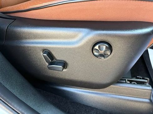 Used 2018 Jeep Grand Cherokee Summit AWD/4WD image 30