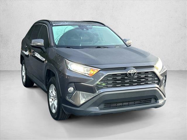 Used 2019 Toyota RAV4 XLE w/ Convenience Package FWD image 3