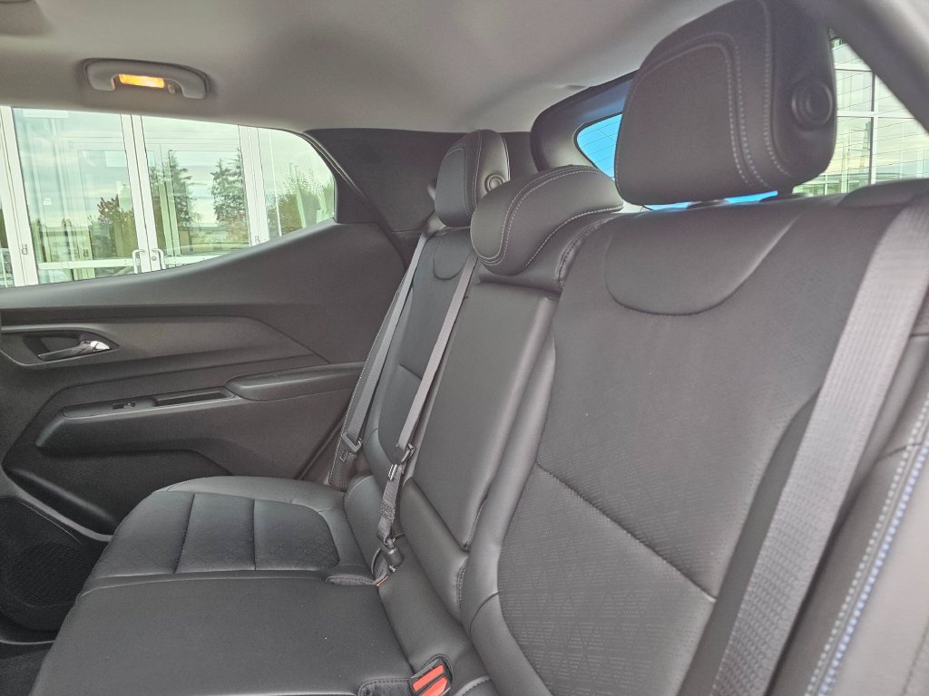 New 2027 Chevrolet Bolt LT w/ Dual Panel Sunroof Package FWD image 20
