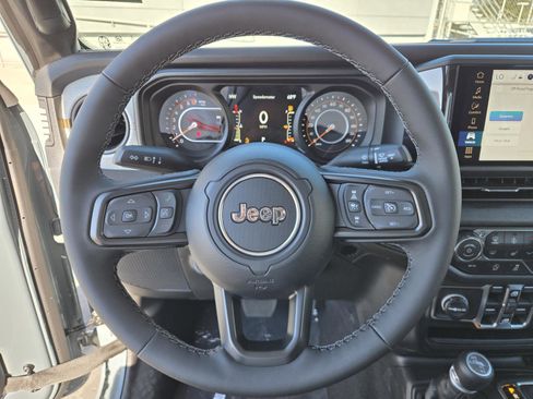 New 2026 Jeep Gladiator Sport image 18