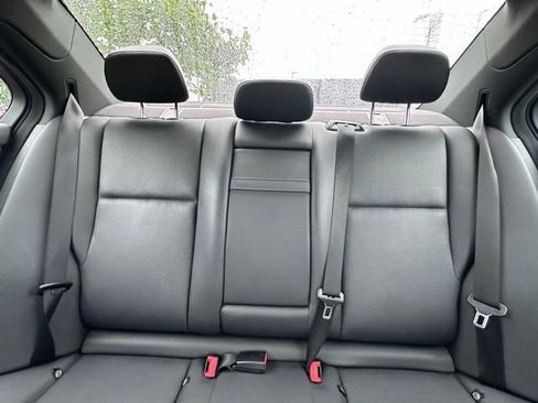 Used 2011 Mercedes-Benz C 300 4MATIC Sedan image 25