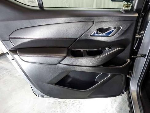 Used 2023 Chevrolet Traverse RS AWD/4WD image 33
