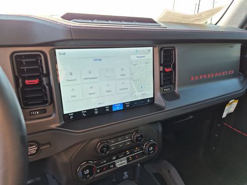 Used 2025 Ford Bronco Raptor AWD/4WD image 25