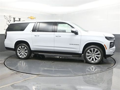 New 2026 Chevrolet Suburban Premier image 28