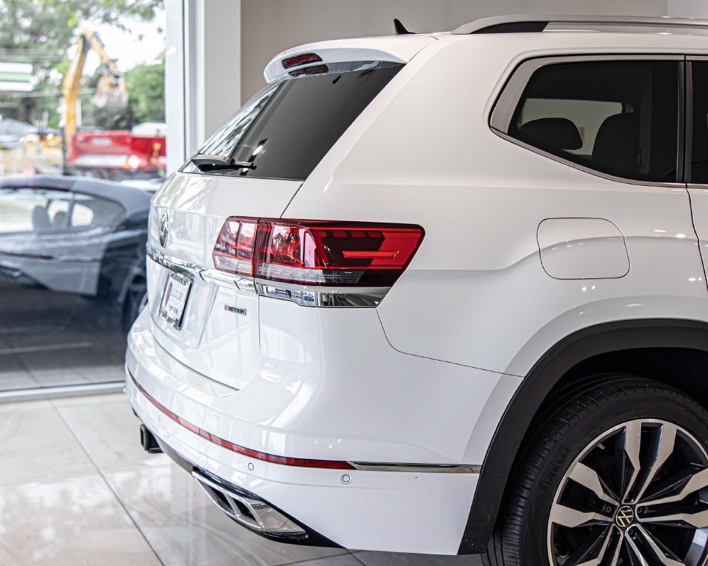 Used 2021 Volkswagen Atlas SEL Premium R-Line AWD/4WD image 12
