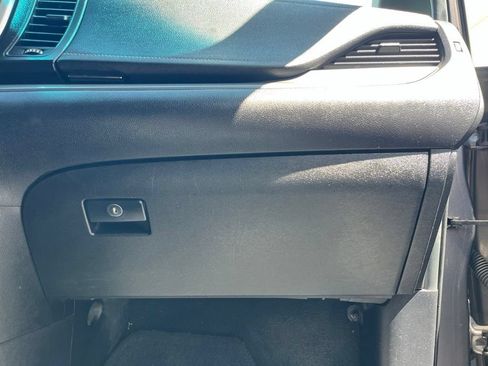 Used 2016 Toyota Sienna SE Premium FWD image 22