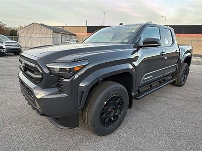 New 2025 Toyota Tacoma SR5