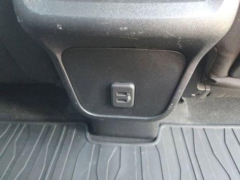 Used 2018 GMC Terrain SLE w/ Driver Convenience Package FWD image 13