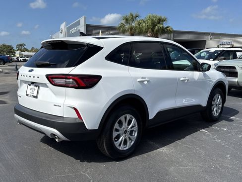 Certified 2026 Ford Escape Active AWD/4WD image 4