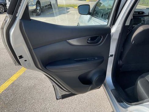 Used 2020 Nissan Rogue Sport S FWD image 23
