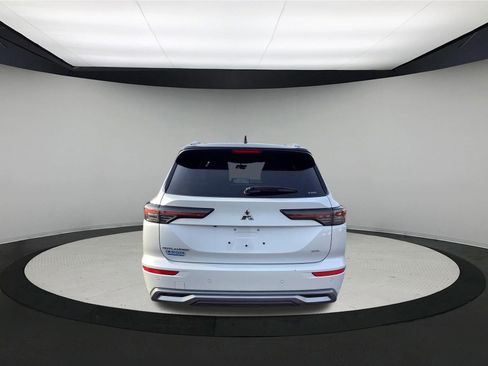 Used 2025 Mitsubishi Outlander SEL image 7