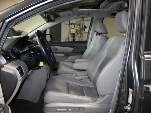 Used 2012 Honda Odyssey EX-L image 8