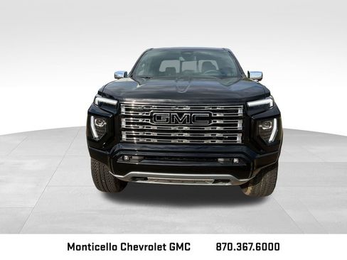 New 2026 GMC Canyon Denali w/ LPO, Black Badging Package image 9