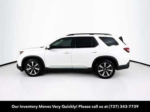 Used 2024 Honda Pilot Elite image 4