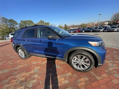 Used 2023 Ford Explorer XLT w/ Equipment Group 202A image 22