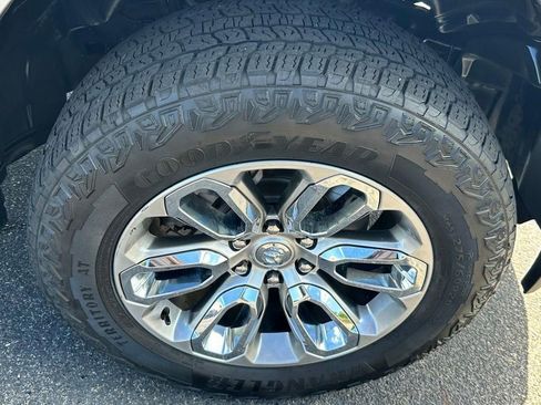 Used 2023 RAM 1500 Laramie image 24