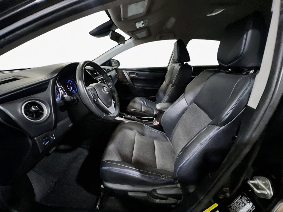 Used 2018 Toyota Corolla SE FWD image 13
