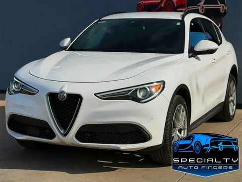 Used 2018 Alfa Romeo Stelvio Ti Sport image 1