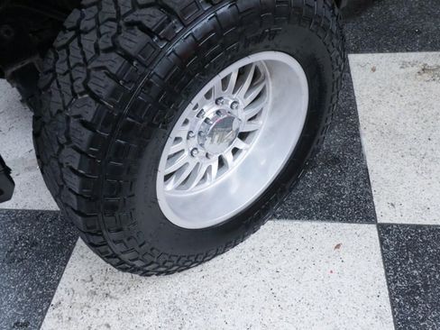 Used 2024 Chevrolet Silverado 2500 High Country w/ High Country Premium Package AWD/4WD image 42