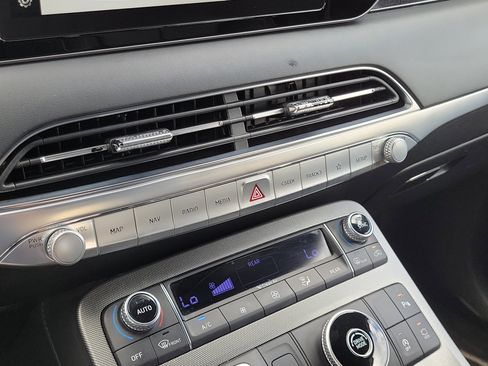 Used 2022 Hyundai Palisade Calligraphy image 21