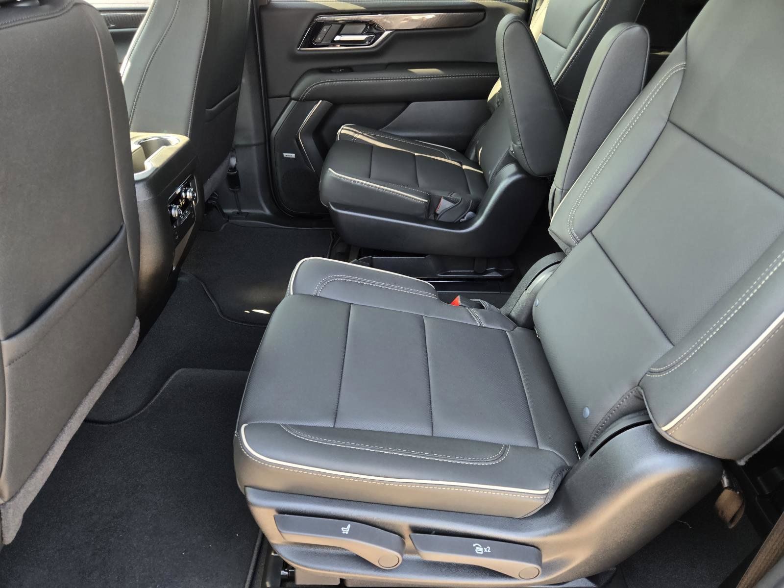 New 2026 GMC Yukon XL Elevation RWD image 4