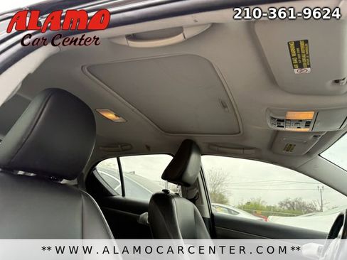 Used 2012 Lexus CT 200h Premium w/ Premium Audio Pkg image 11