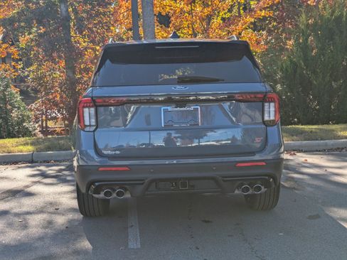 New 2026 Ford Explorer ST w/ Sun And Sound Package image 4